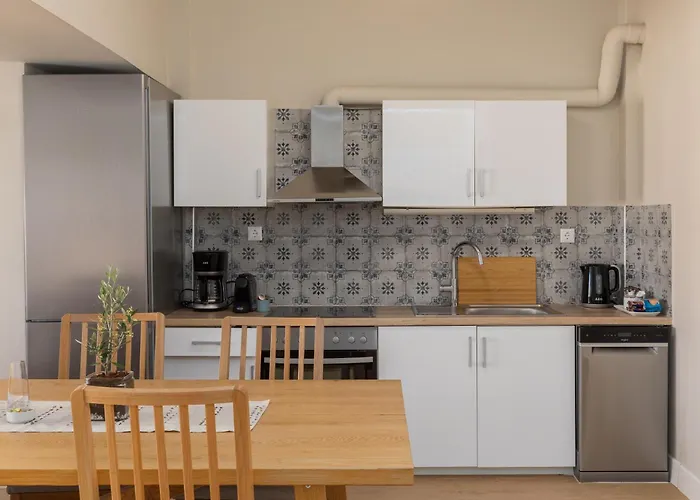 Valeria By Halu!, Comfortable Apartment With City View
